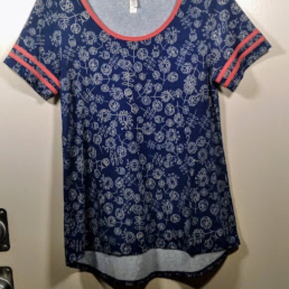 Lu la Roe Blue floral print short sleeve Top Size: M - Picture 4 of 11